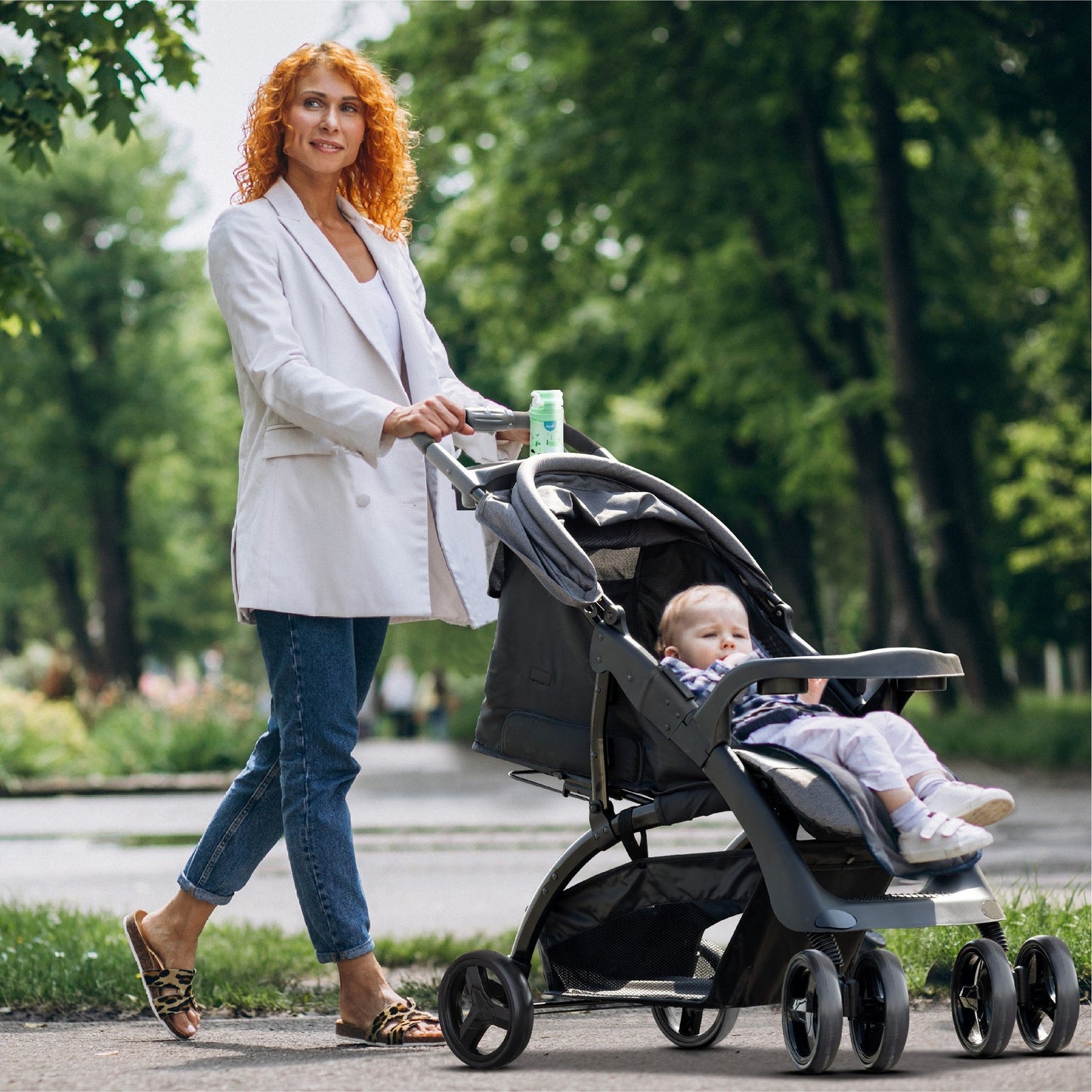 Moon Aria Stroller Birth to 15 kg - Distressed Box - Open Box